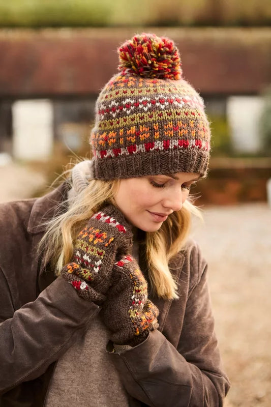 Inveraray Bobble Beanie Merino Earth