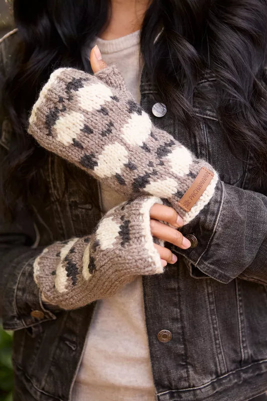 Pachamama Merino Sheep Handwarmer Mushroom